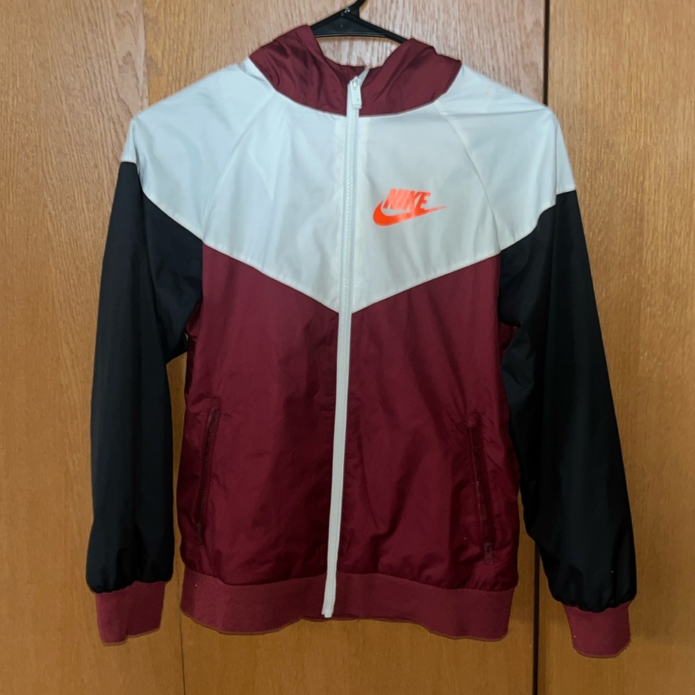 Nike windbreaker jacket. Youth Medium.